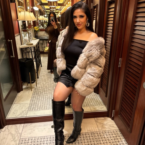 Meet your Posher, Nadia - Picture 12 of 15